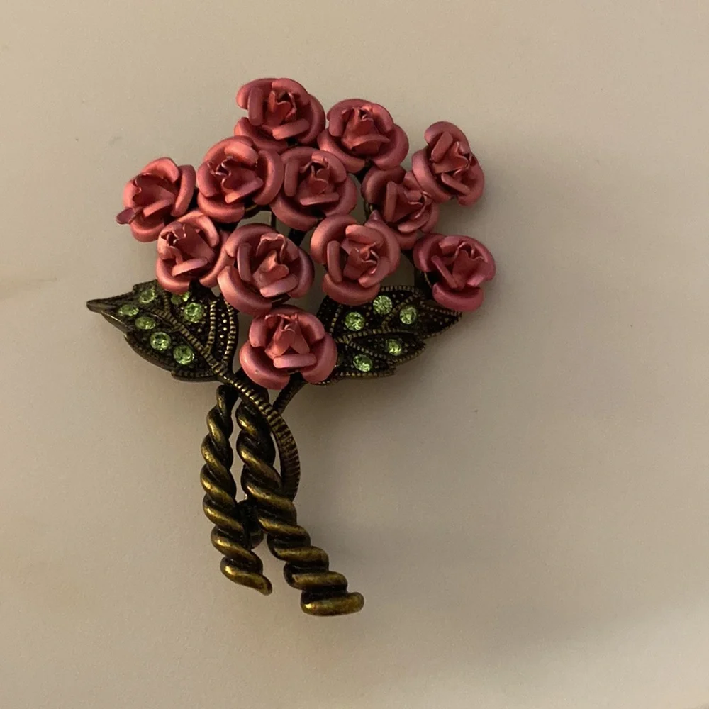 9 Vintage Floral Flower Themed Pins Brooches incl Sarah Coventry Avon Monet - Picture 12 of 16